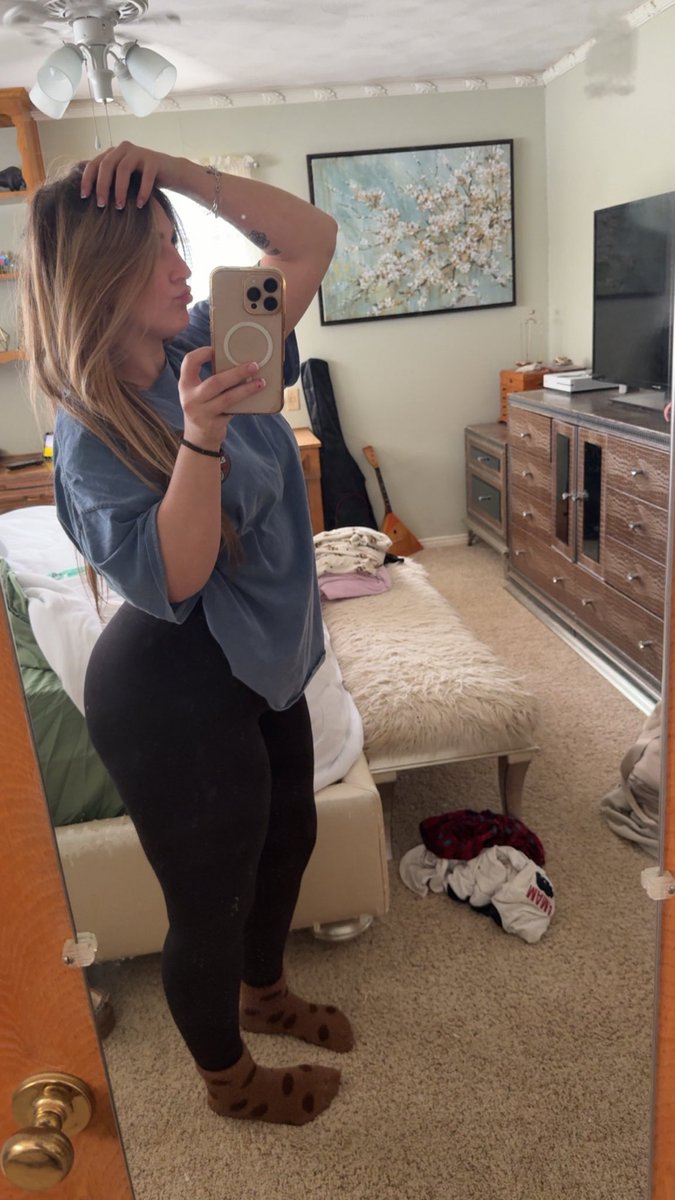 serenatayy_'s tweet photo. hi https://t.co/7c3xAOGmsa