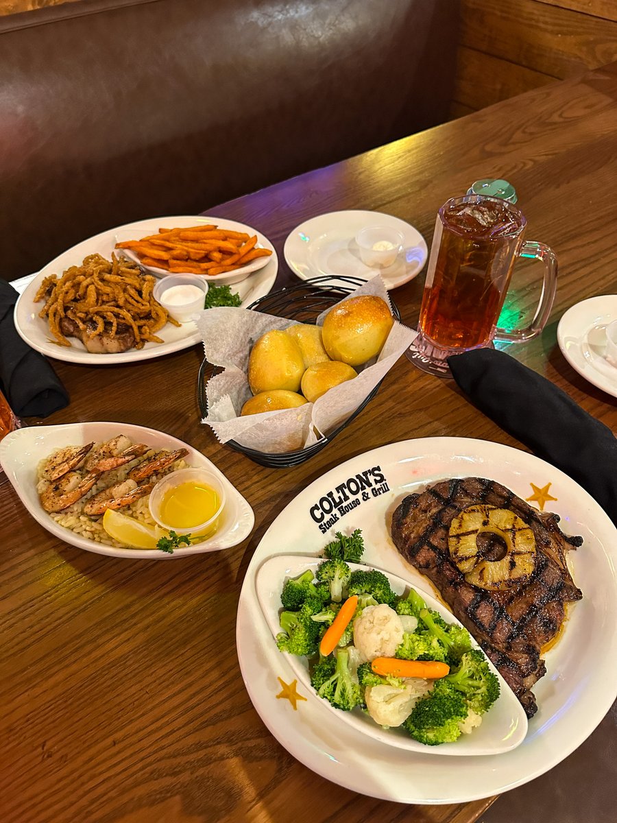 Colton's Steak House tweet media