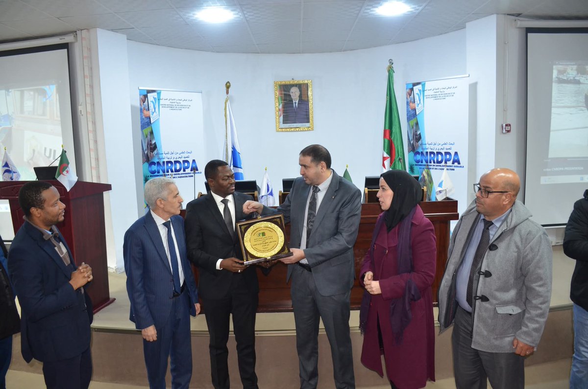 NabilBouflih's tweet photo. I was pleased to receive His Excellency the Ambassador of the United Republic of Tanzania to Algeria, who paid a courtesy visit to the #cnrdpa, during which he learned about its tasks and achievements in developing the marine fisheries and aquaculture sector in Algeria.
#Algeria https://t.co/bxsY2wY93D