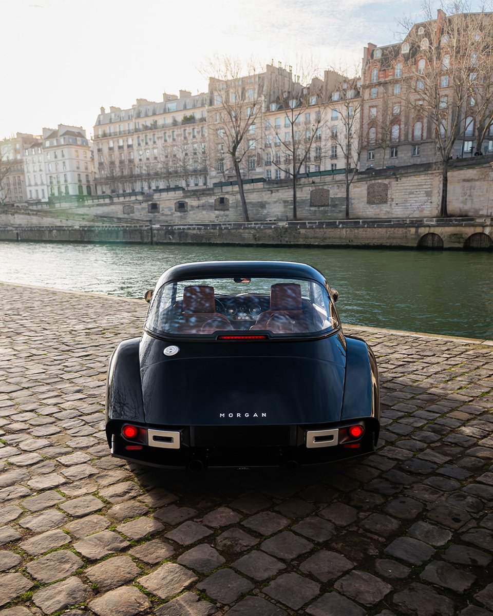 morganmotor's tweet image. Supersport. Seine side.

Find our new flagship at Retromobile Paris this week. Pavilion 7.2, Stand G 084.
Discover Supersport at morgan-motor.com/models/supersp…

#Morgan #MorganSupersport #Retromobile #RiverSeine