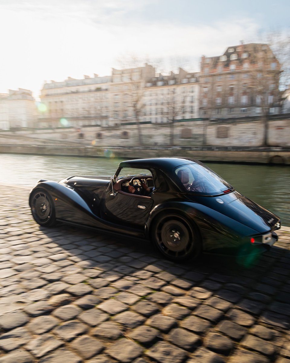 morganmotor's tweet image. Supersport. Seine side.

Find our new flagship at Retromobile Paris this week. Pavilion 7.2, Stand G 084.
Discover Supersport at morgan-motor.com/models/supersp…

#Morgan #MorganSupersport #Retromobile #RiverSeine