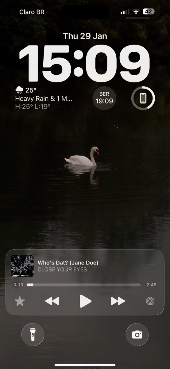 JAYG0TH's tweet photo. Você seria meu amg? 

1 - perfil
2 - tela de bloqueio
3 - primeira foto do pinterest
4 - última música que ouviu https://t.co/sDejMj70uQ