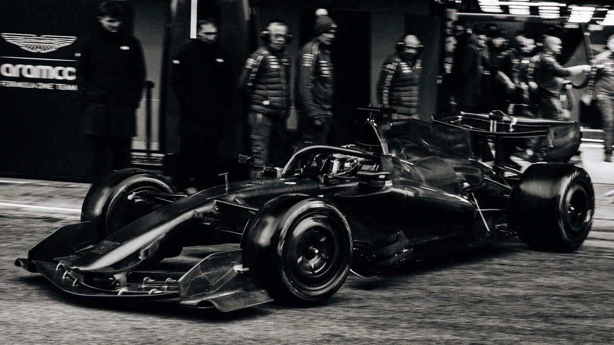 Tiempos y vueltas cumplido el D4....

1. RUSSELL/ 1m16s445 (78 vueltas)
2. ⁠ANTONELLI/ 1'17''081 (90 v)
3. ⁠LECLERC/ 1'18''223 (83 v)
4. ⁠PIASTRI/ 1'18''419 (48 v)
5. ⁠LINDBLAD/ 1'18''451 (47 v)
6. ⁠HAMILTON/ 1'18''654 (87 v)
7. ⁠LAWSON/ 1'18''840 (64 v)
8. ⁠PÉREZ/