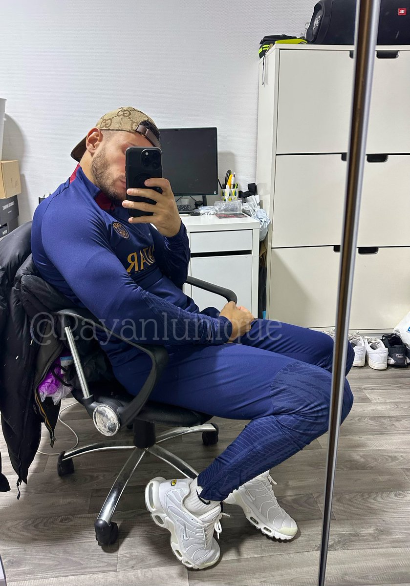 👑 ONLY RAYAN tweet media