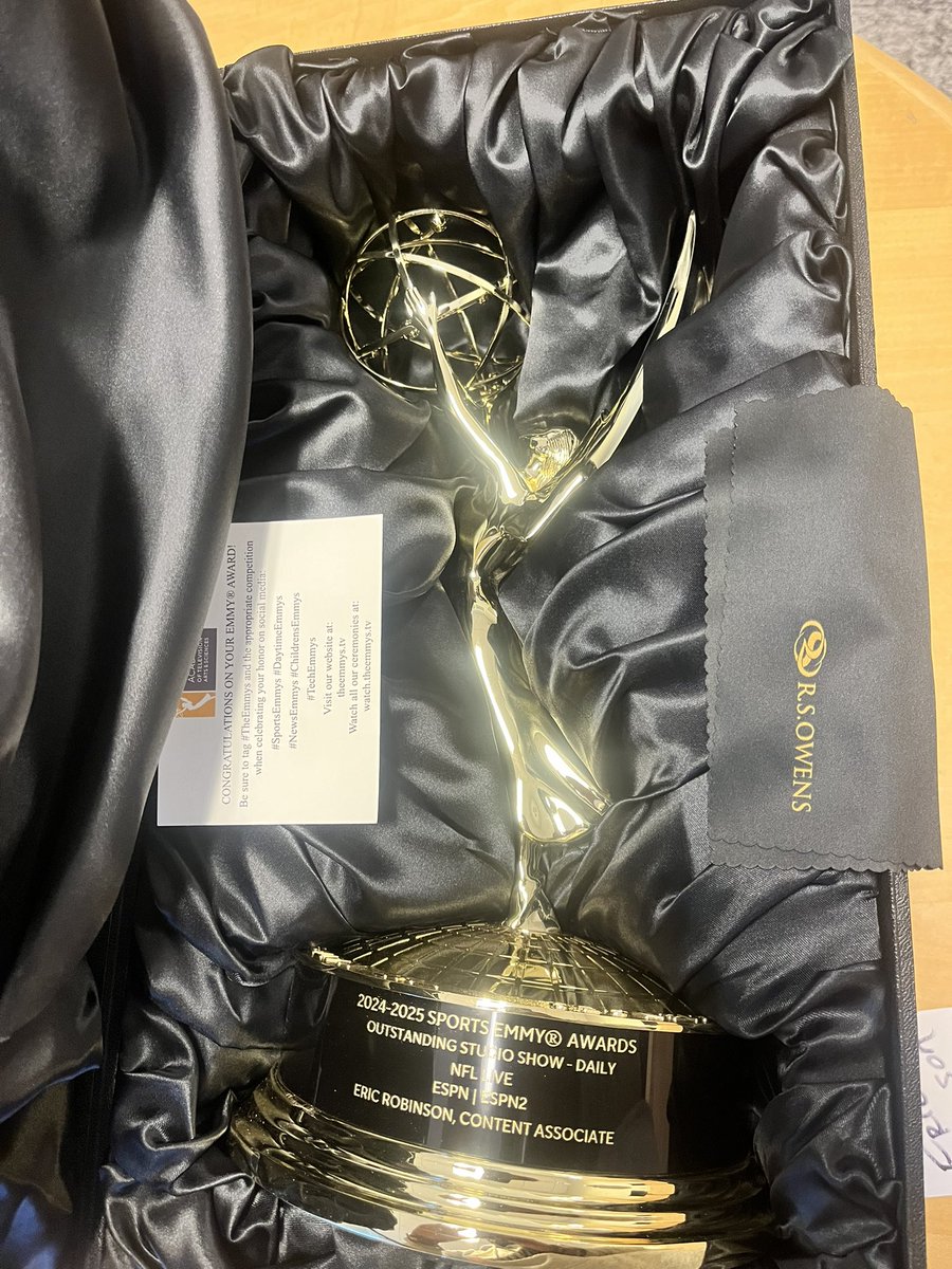 Eric Robinson tweet media