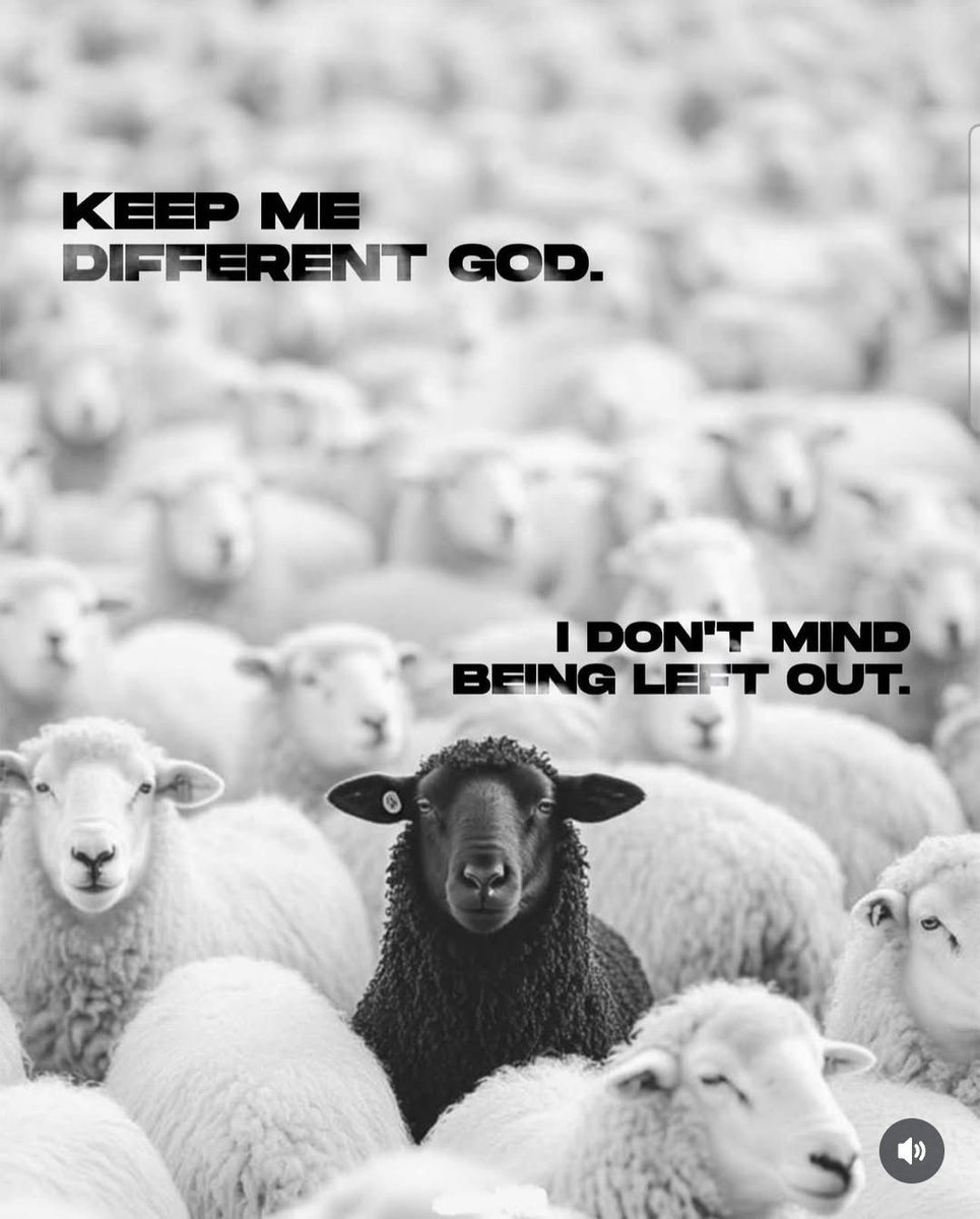 Aestheticswallz's tweet photo. Keep me different God. https://t.co/1HG8N5yML9