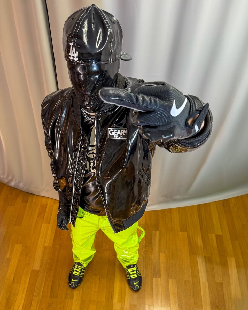 gearfreakbw tweet media