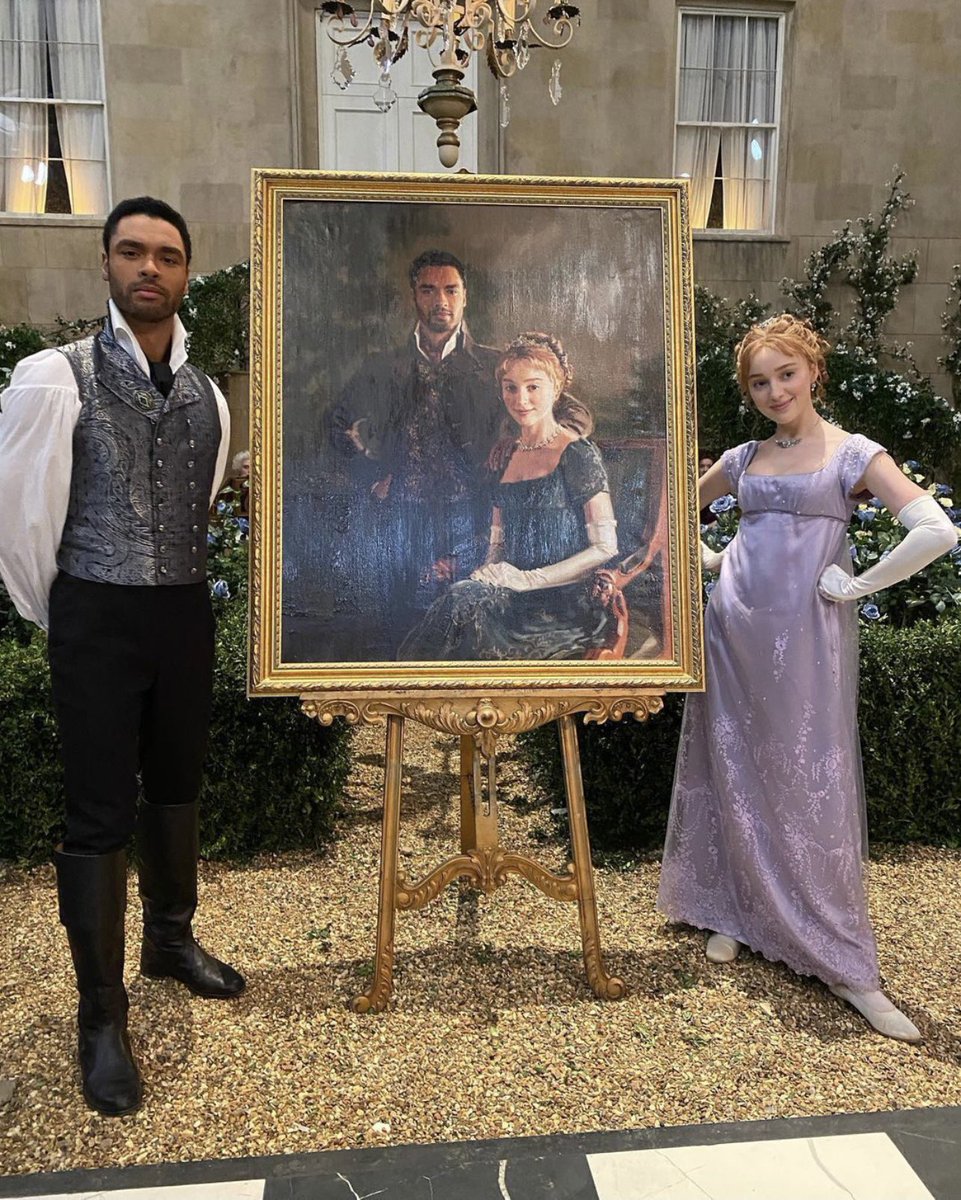 NicoleBdorf's tweet photo. I ❤️ how every day is Bridgerton Day at my house ✨
#DukeAndDuchess #Portrait #Netflix #PropDrop #PhoebeDynevor #Season1 #RegeJeanPage @bridgerton @netflix
📸: me (1st pic) https://t.co/HOJ3okmFqY