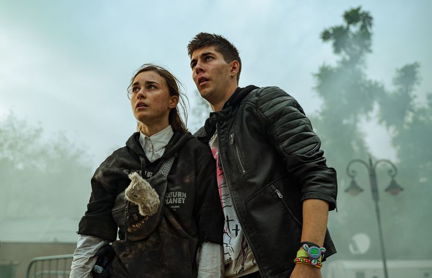 4D_FilmFest's tweet image. "A father working on a space station has to save his 15-year-old daughter after a meteorite shower hits Earth, using only satellite phones and cameras."
#MovieStill #Mira #fdiff #fdiff2026
@Filmfreeway