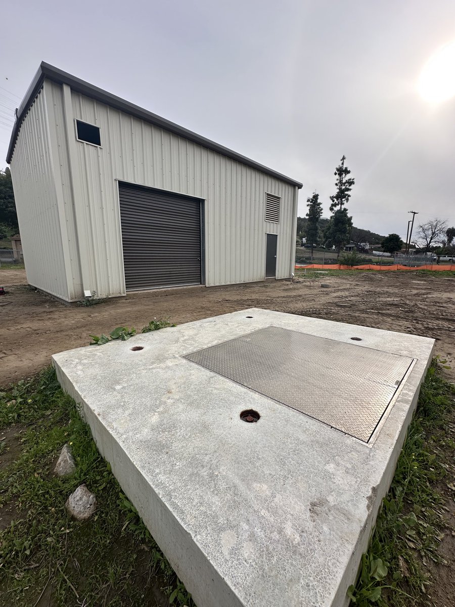 Work on the future dechlorination facility is moving along. Purified water will be dechlorinated in this vault before it’s pumped to #LakeJennings. #EastCountyAWP