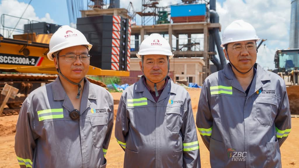 HreSouthInfDesk's tweet photo. 🇿🇼🏗️ Zimbabwe is strengthening local manufacturing with a US$80 million cement plant in Chegutu set to begin production by mid-year. The move aims to cut imports, stabilise prices, and support infrastructure growth.

#Zimbabwe #EconomicDevelopment #CementProduction #Chegutu https://t.co/umlKuhdDQg