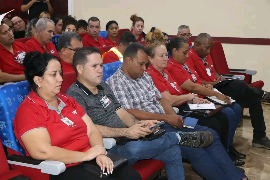 👉Realizamos Balance Anual del año 2025, un periodo bien difícil.
✊La disposición para este 2026 es la misma: APORTAR PARA CUBA Y SU GENTE. Aquí cada trabajador sabe de la importancia de su labor para la producción de Sulfuros mixtos de Ní y Co.  #PSAFabricaComprometida❤️🇨🇺