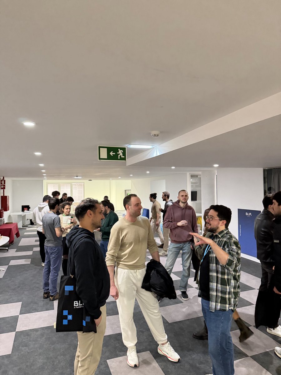 React Native Porto tweet media