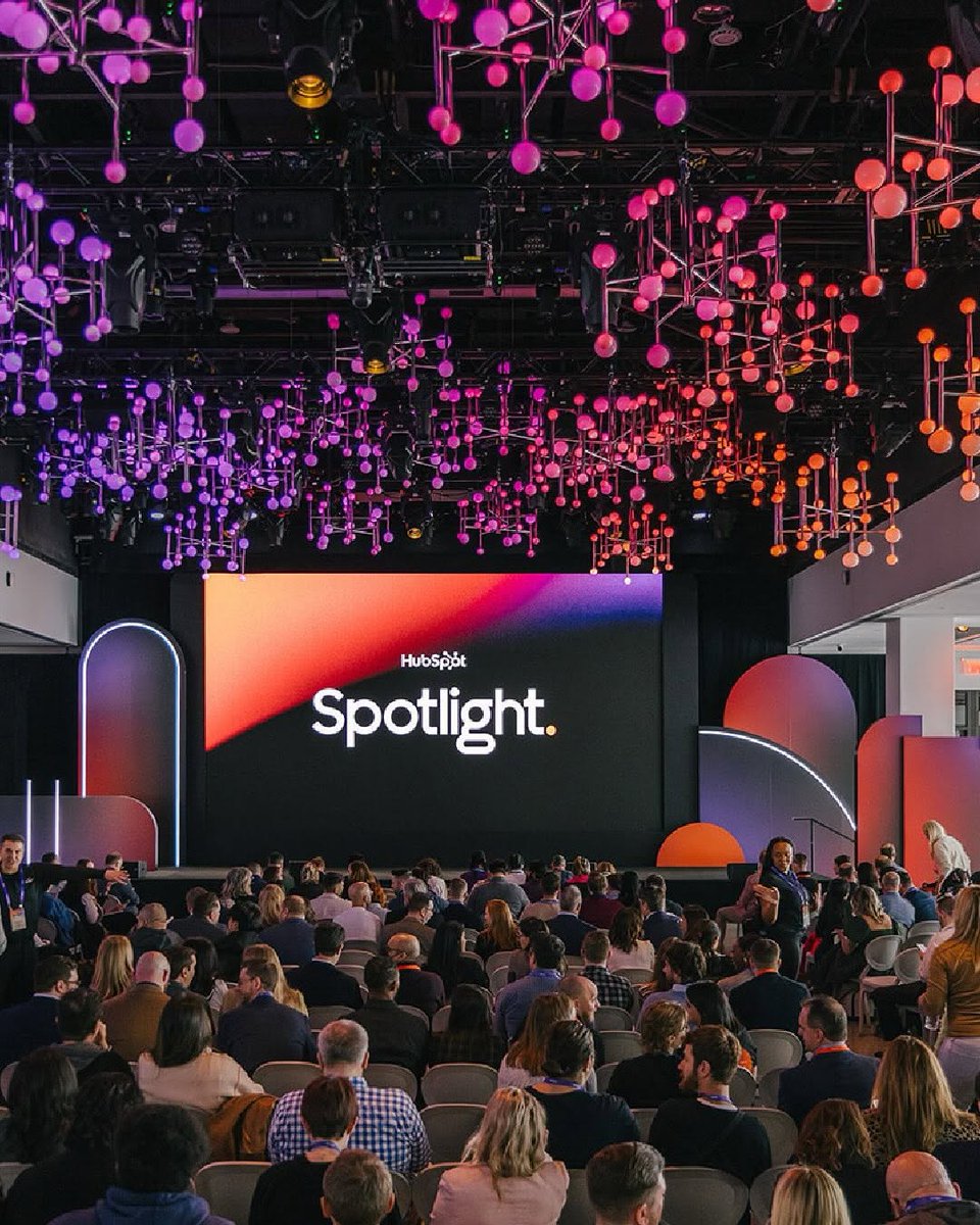 PinkSparrow_'s tweet photo. HubSpot, MAS, and Pink Sparrow joined forces last April to transform a New York venue into a live, full-funnel brand experience designed for modern marketers and sales teams. #spotlight #MAS #Hubspot https://t.co/lKzLNXzmi8