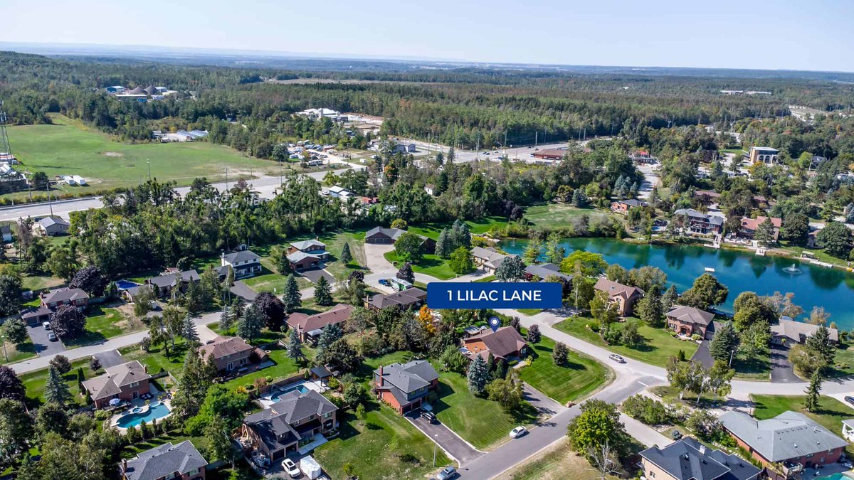 Luxury meets lifestyle in this stunning Midhurst retreat!

📍 1 Lilac Lane, Midhurst, ON
5 BEDS | 3 BATHS | 2 FIREPLACES

🔗peggyhill.com/listing/1-lila…