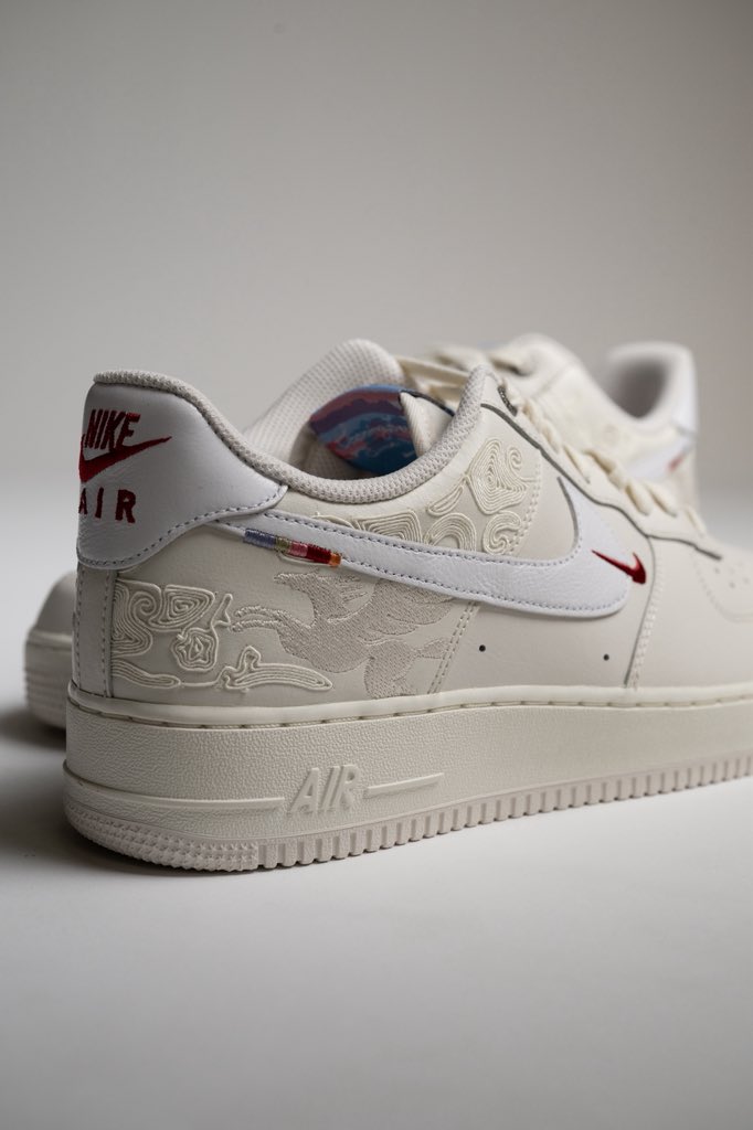 Sole Fly tweet media