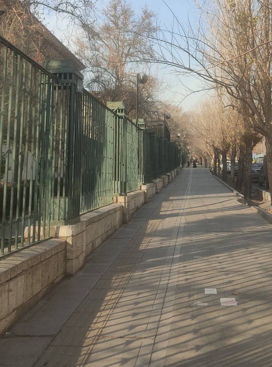 دوسدختر باگزبانی tweet media