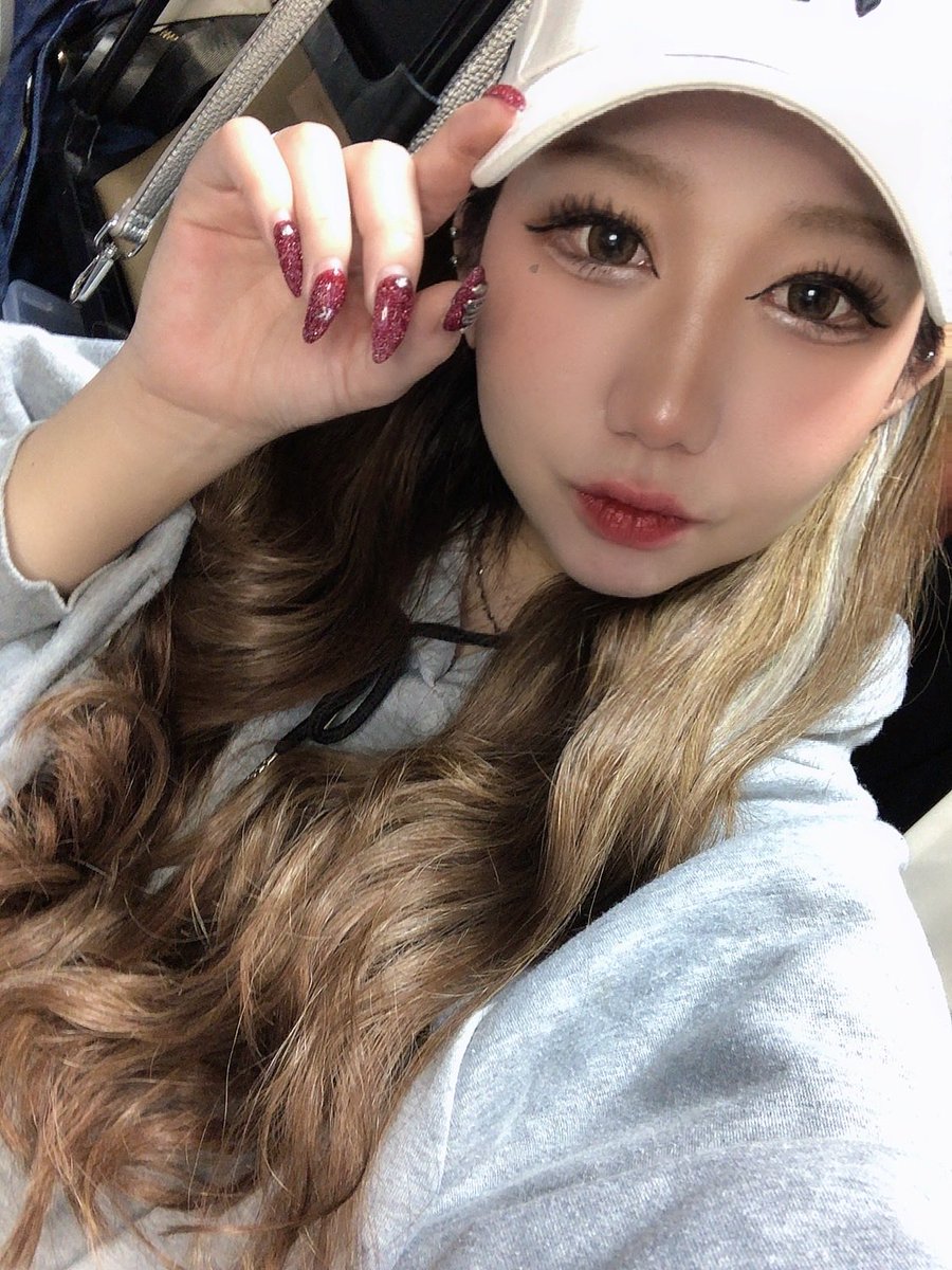 ParA57519's tweet photo. たらいま〜(´；ω；｀)💖 https://t.co/33bBAJW6Nq