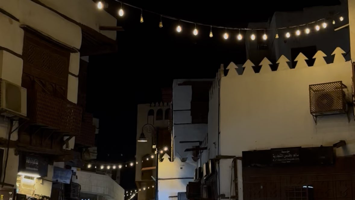 I_lnsomnia's tweet image. ليالي البلد هي الأفضل