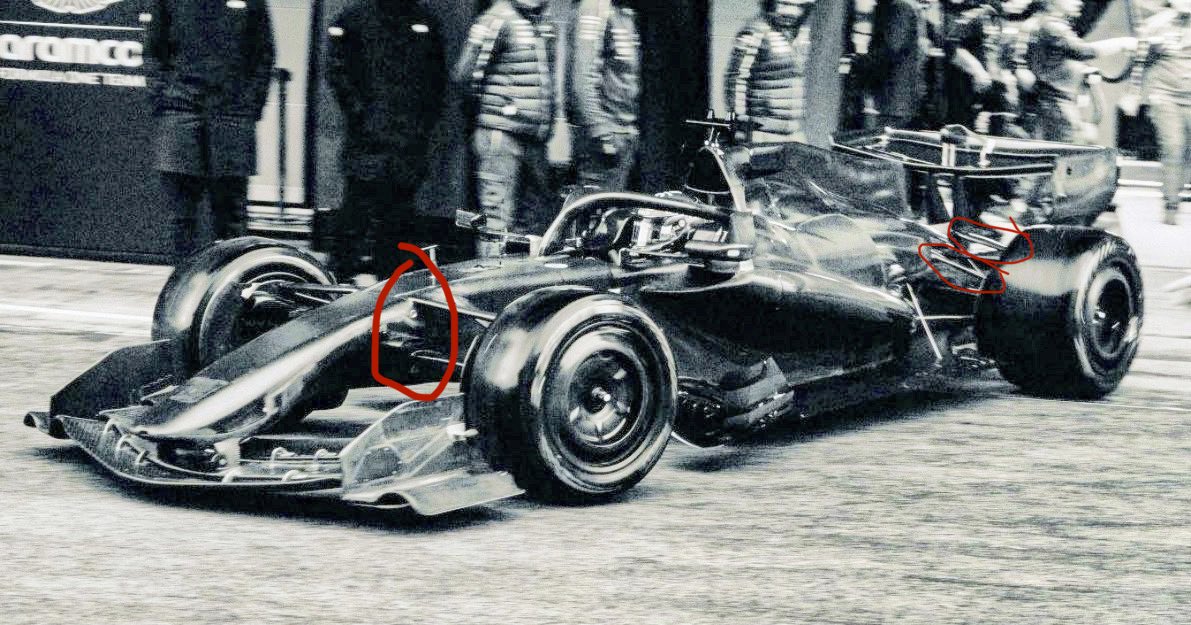 TracksidewithJ's tweet photo. ✳️Aston Martin + Newey✳️
Newey has cooked once again on the suspension.

front and rear WB are as high on the chassis as possible. the extreme position of the rear upper WB of the front suspension + rear suspension mounted on the rear wing pylon = clean flow
#f1 #AstonMartinF1 https://t.co/8zfBFuoXhM