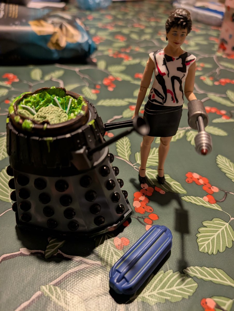 jonspo's tweet photo. #DoctorWho She arrived! https://t.co/2v4SZNrYKP