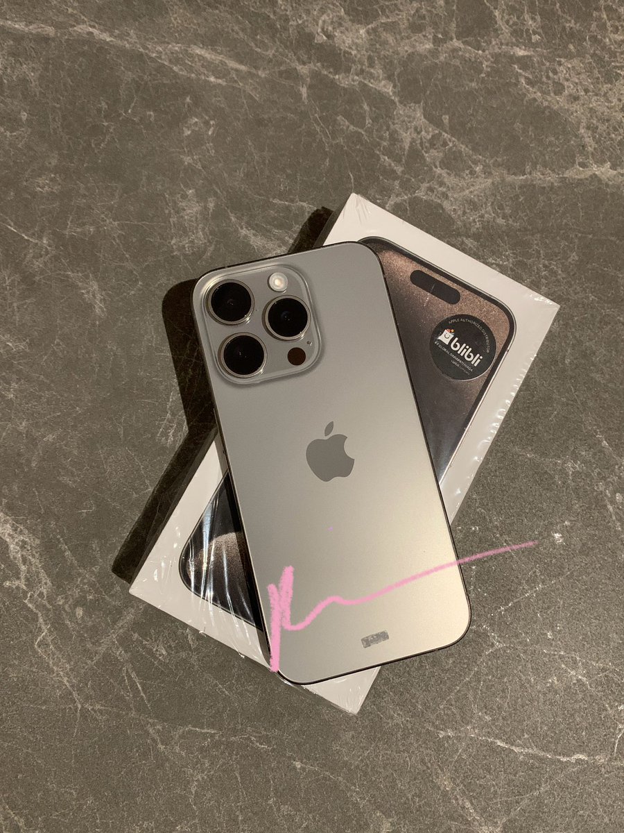 givenltaken's tweet photo. wts want to sell

iphone 15 pro, 128 gb, titanium, bh 87%
adaptor charger ori, beli di blibli store
masih mulus banget, kabel &amp; box lengkap

12,5 nego tipis
cod jakarta 

minat reply aja nanti aku chat wa! 

🖇️: ip ibox digimap wtb wtt https://t.co/ct6BK1oXYe