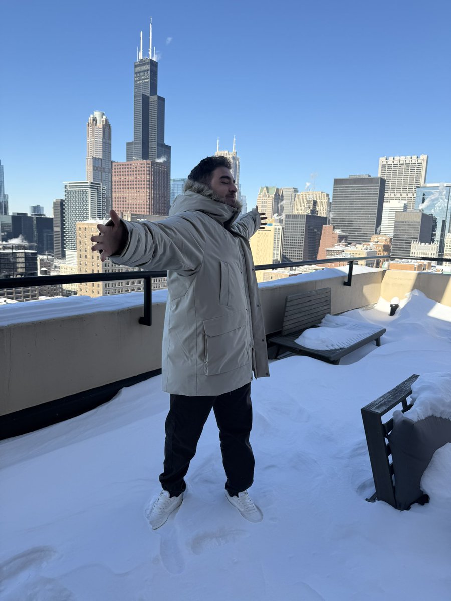 SIMONES 2025 CHICAGO 🤍☃️