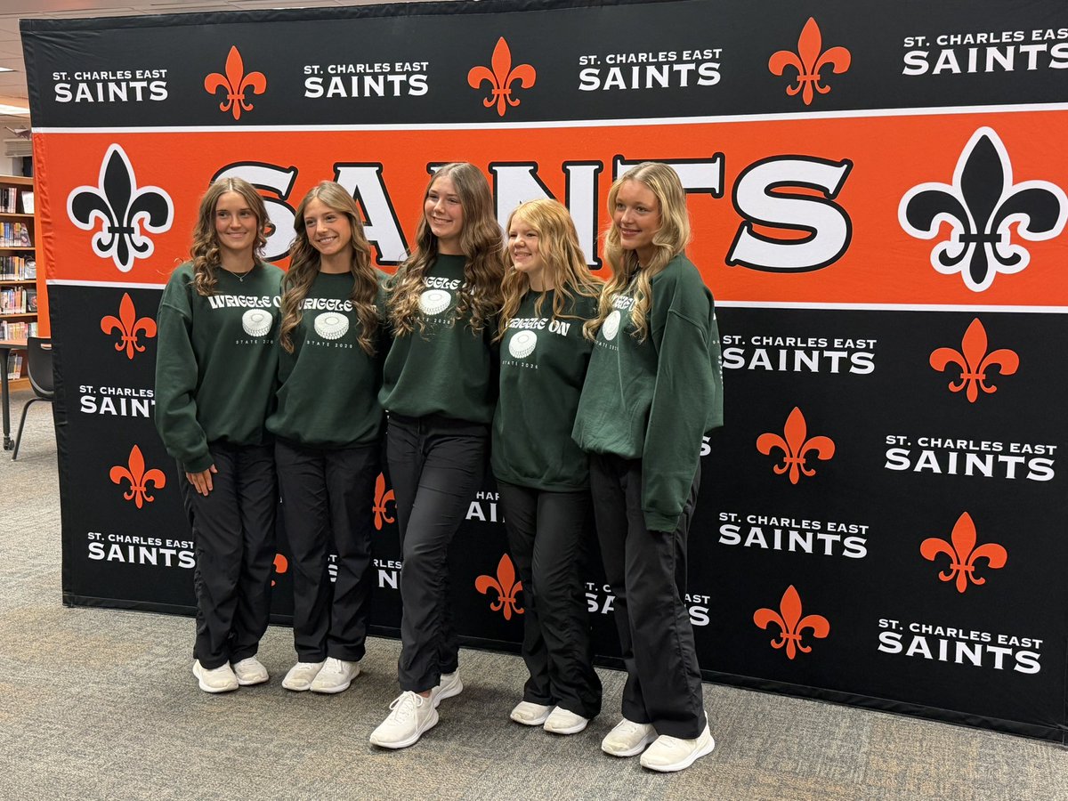 STCEBoosters's tweet image. State Send of for Saints Dance Team! Best of luck at State! 🧡🖤⚜️ #SaintsPride⚜️