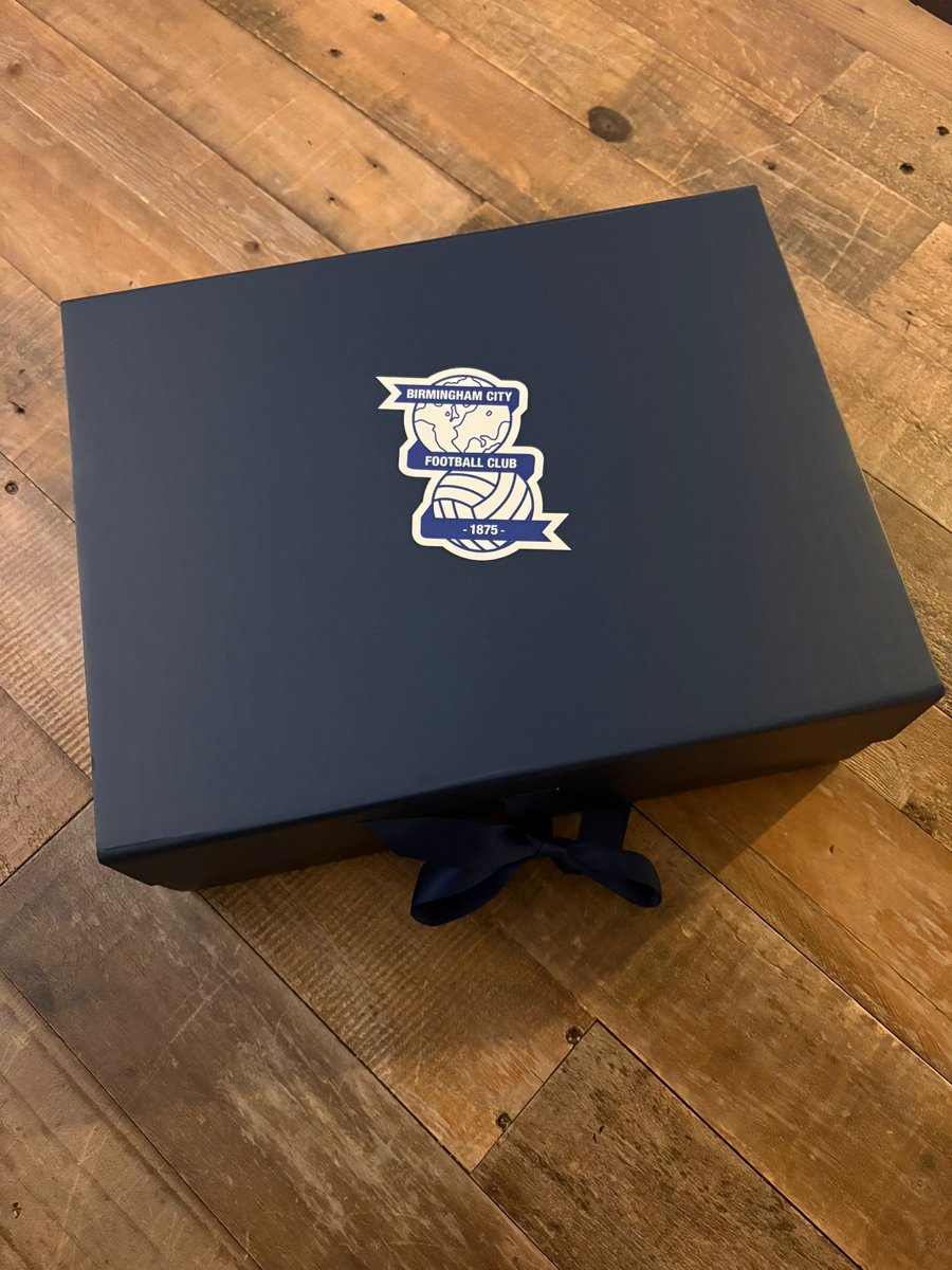 SOLAR EYES tweet media