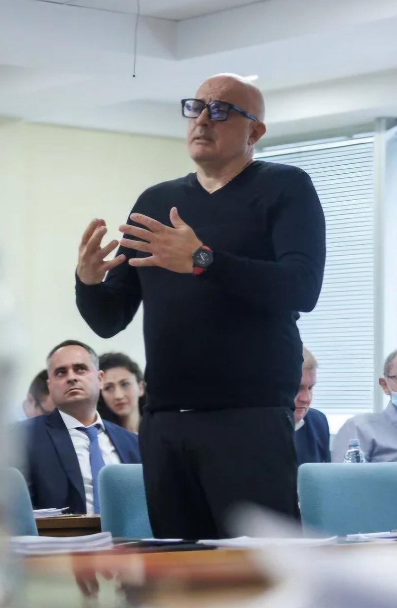 🗣️ Kruno Raguž (SDP), Gradsko vijeće Vukovara:

“Povećanje cijene vrtića i udar na penzionere nisu u interesu građana. Nakon današnje sjednice nema sumnje u blisku povezanost SDSS-a i Suverenista.”

#SDPVukovar #Vukovar