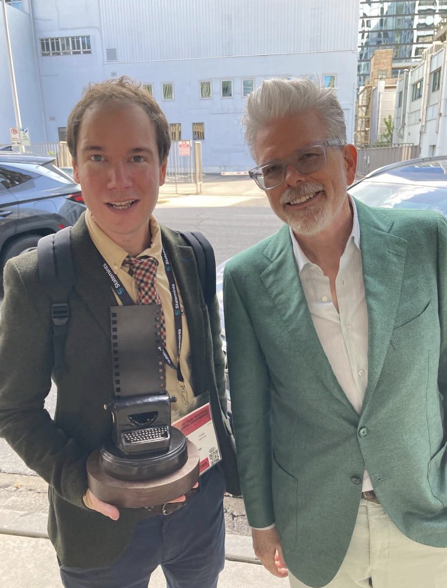 New / unseen photo of Christopher McQuarrie with writer Phillip Thorne at the Austin Film Festival 2025  

🔗 instagram.com/p/DT8ZueNjGi2/…