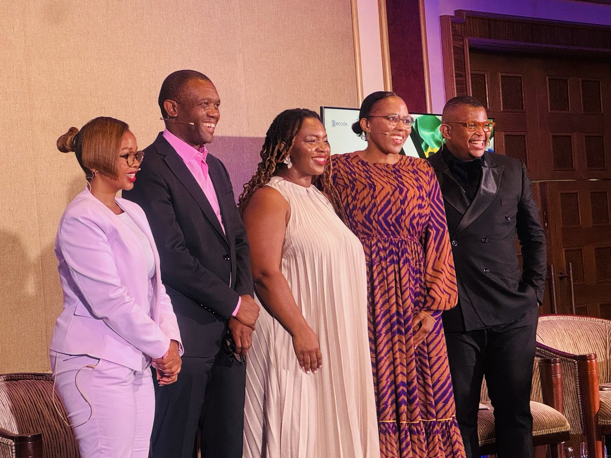 What an absolutely phenomenal panel with a wealth of knowledge on communication in the digital age. Thank you <a href="/Decode_Comms/">Decode</a> for this brilliant installment of the SA Government Leaders on X Report. Now the work begins to bridge the gap <a href="/LoratoTshenkeng/">Daddy of a Filmaker, Uni Student & a 12-Year-Old</a>  #CitizensEngageOnX