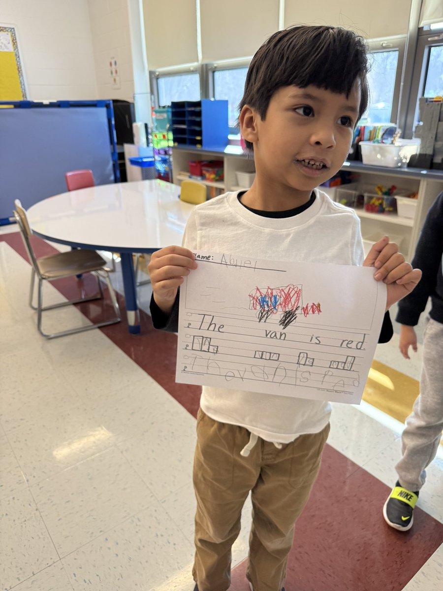 Richardella_FLC's tweet photo. This week we have been working with the letter “v” sound. We learned to spell the word “van” in our phonics notebooks then had to use our phonics word in a sentence. We are practicing starting sentences with a capital letter and using punctuation. https://t.co/UcPAXLinbo