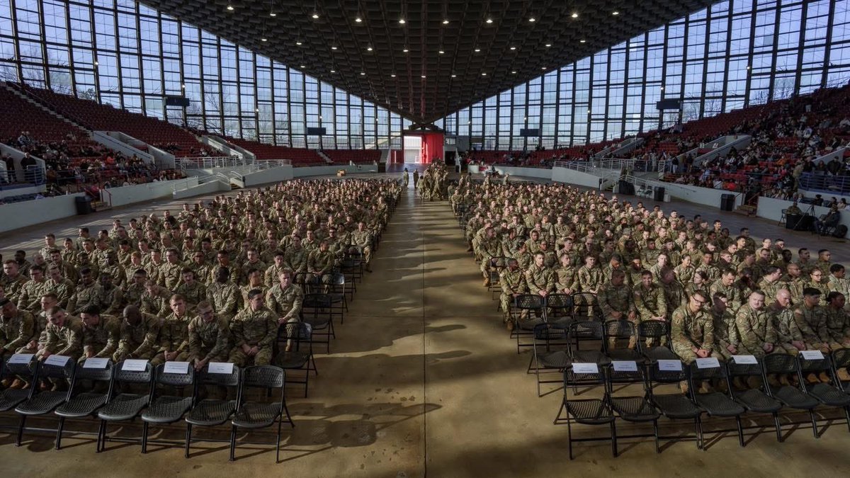 ShannonMFHill's tweet image. My son’s National Guard unit is deploying to the Middle East for a year. Please join me in praying for their safety!
🙏🇺🇸🙏🇺🇸🙏