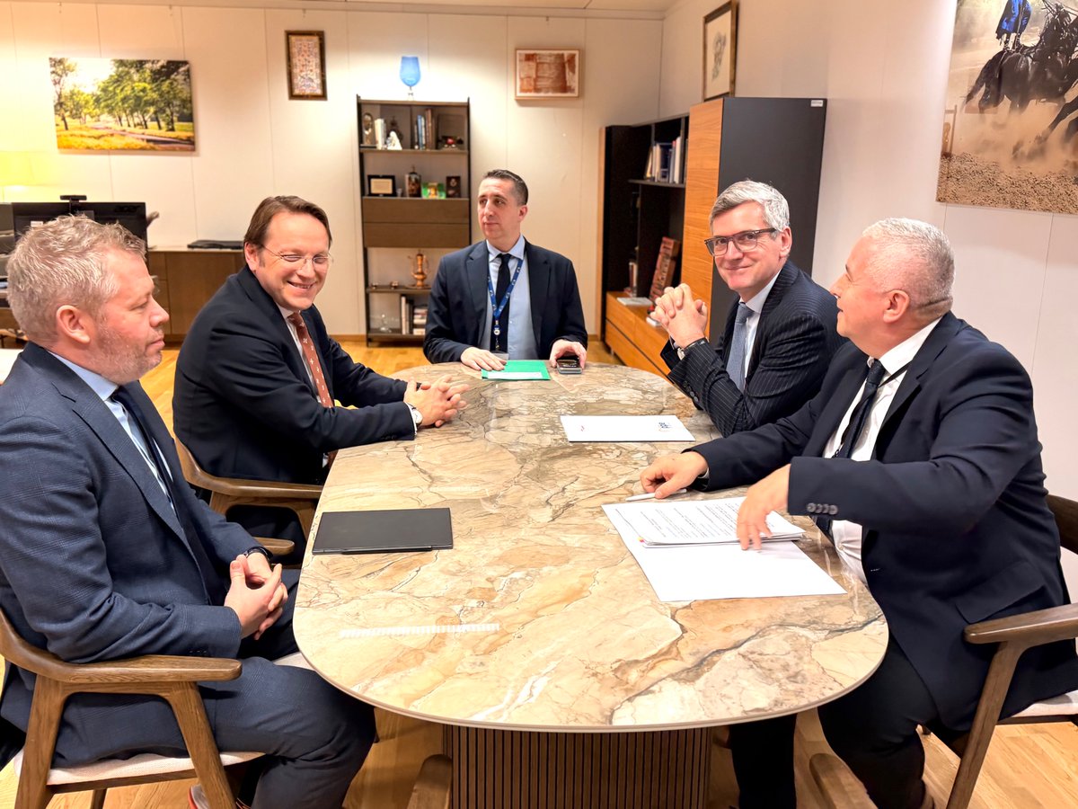 Oliver Varhelyi tweet media