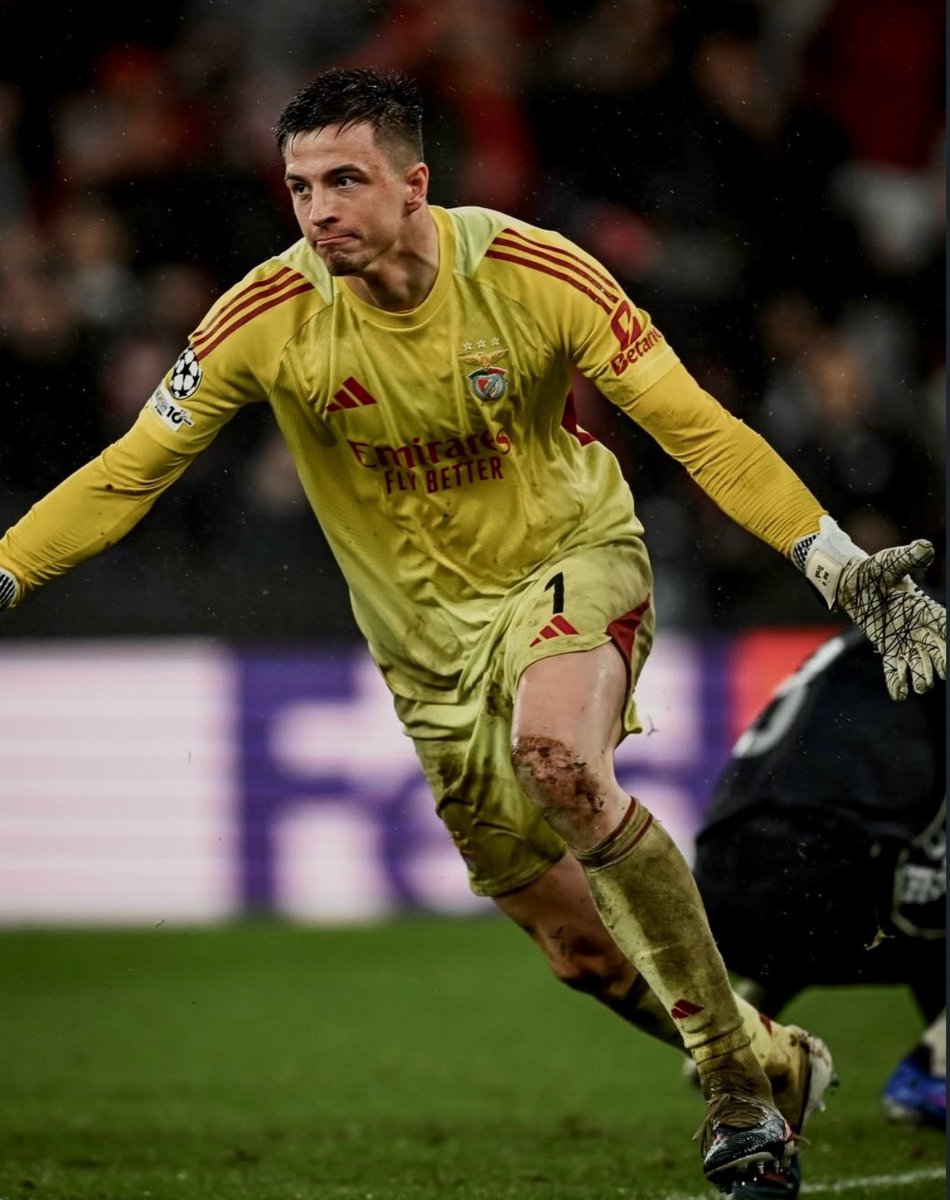 oglorioso_slb's tweet photo. Uma exibição de gala do Trubin numa noite de Champions frente ao Real Madrid.

Vale lembrar que ele evita o 0-2 ao Asencio com uma defesa completamente brutal. O Trubin está imortalizado na história do clube, um dos grandes responsáveis pela maior noite europeia da minha vida. https://t.co/nRIXZKXSkQ