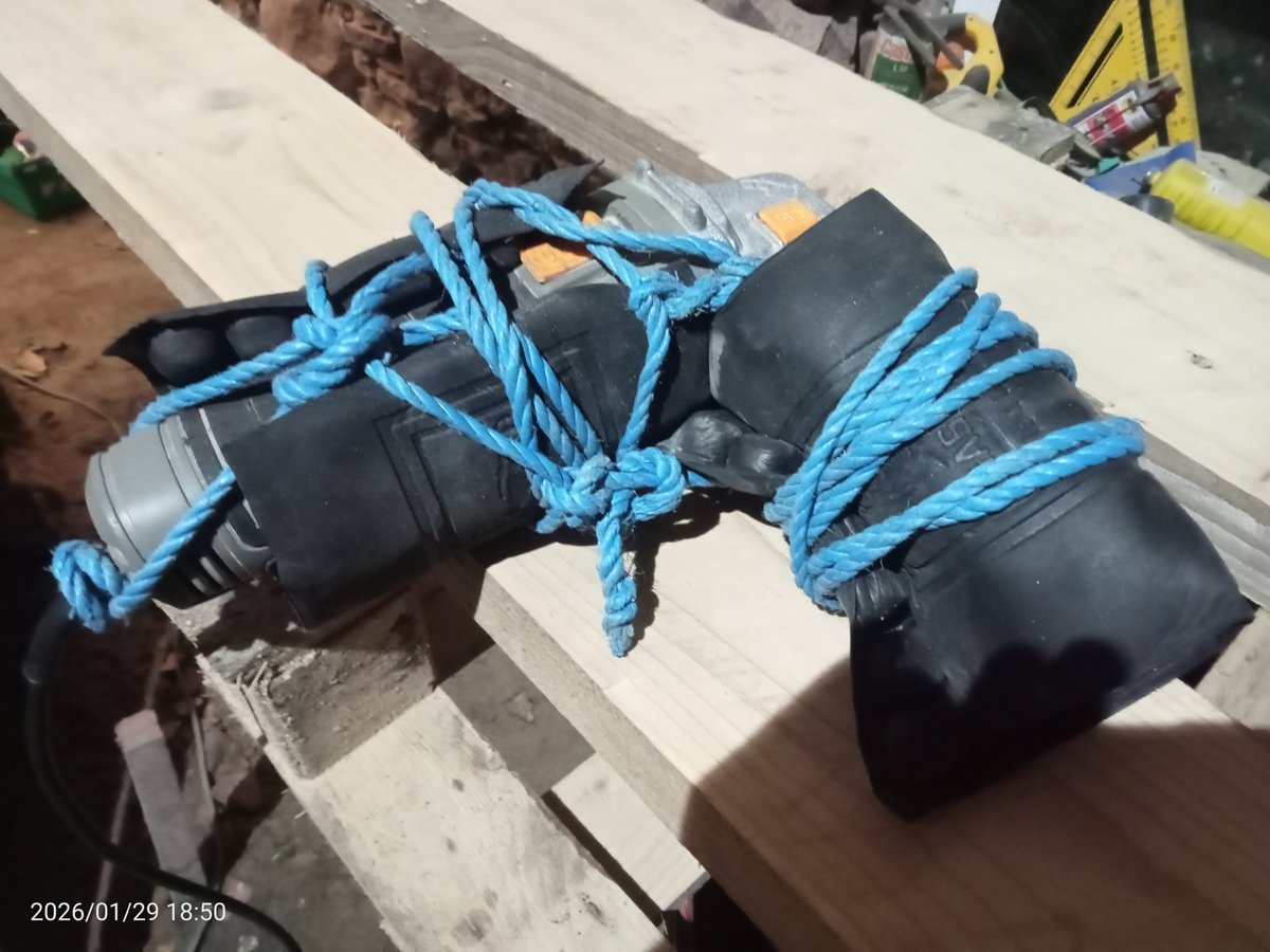 ridiculous vibration from this sander.
rate my hack