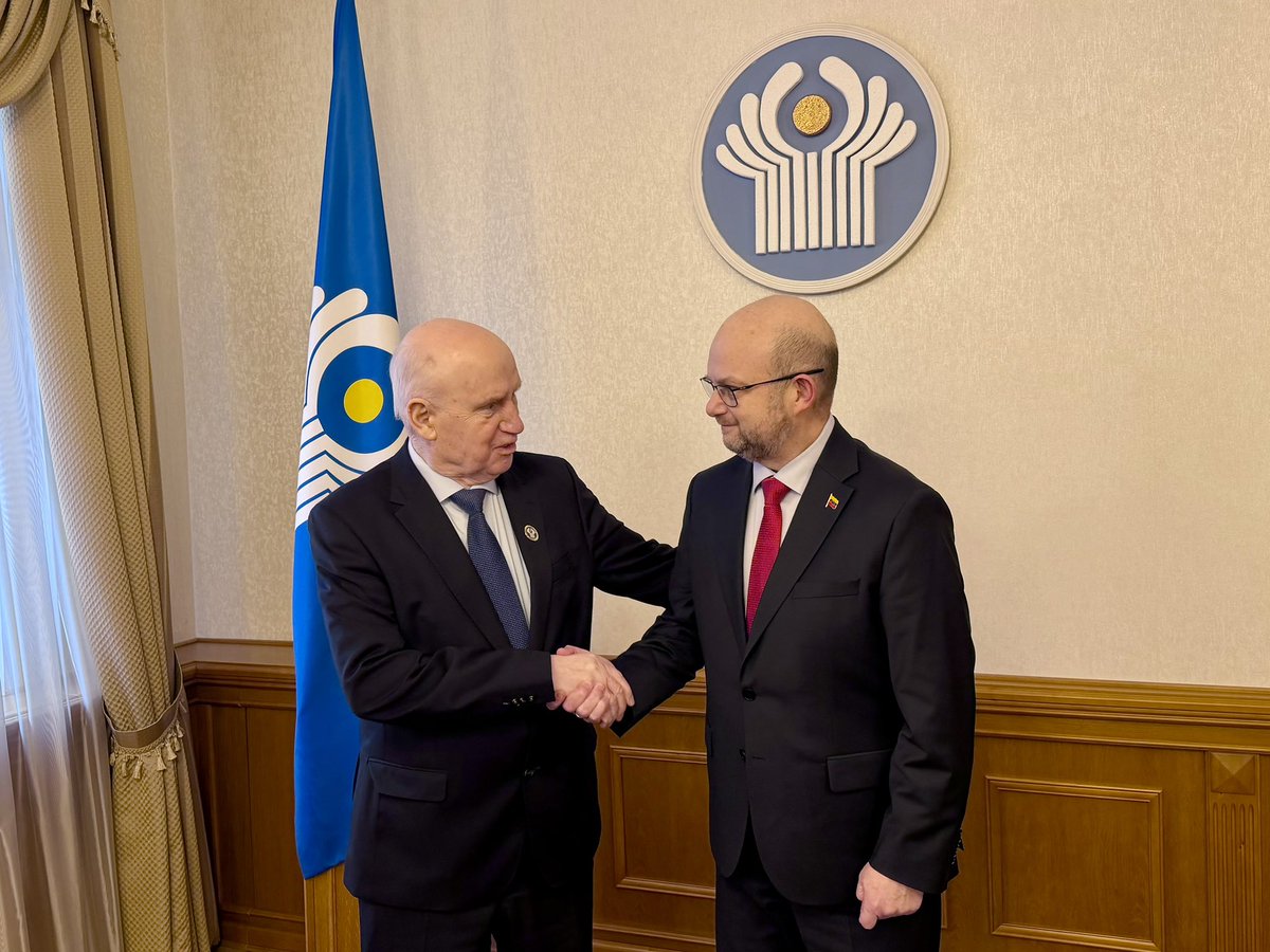 frankmirez's tweet image. Sostuve una reunión de trabajo con el Secretario General de la #CEI, Sergey Lebedev, para abordar la situación actual y revisar temas de interés común, reafirmando la importancia del respeto al Derecho Internacional y la cooperación entre Estados soberanos.
#BringThemBack