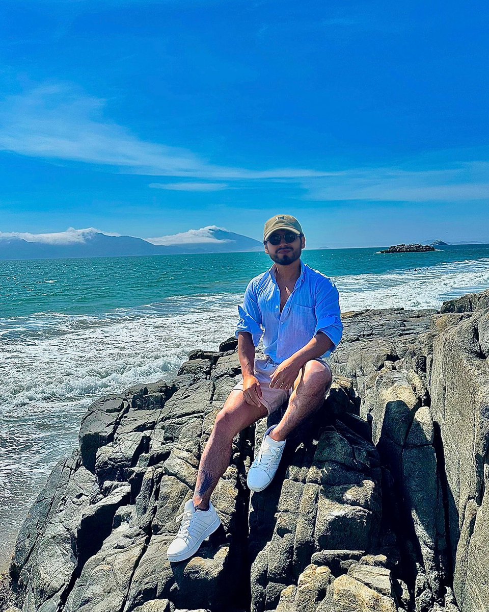 raphaeljc93's tweet photo. Con el tiempo entendí que es mejor no insistir, no molestar, no buscar, preferir mi paz, mi tranquilidad y solo ser feliz con las únicas personas que están en tu vida… https://t.co/TRCC2G3Wiq