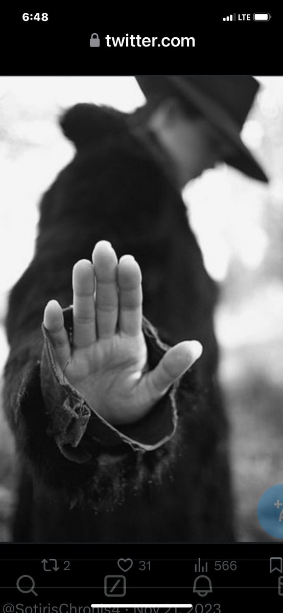 wynsome_gwen's tweet image. A week before he was killed,
#Pretti
was protecting
a family running/

ICE got him.
They slammed him to the ground,
leaned a knee on his back/ broke a rib.
He said later 
that he thought he was going to die.
#Minneapolis