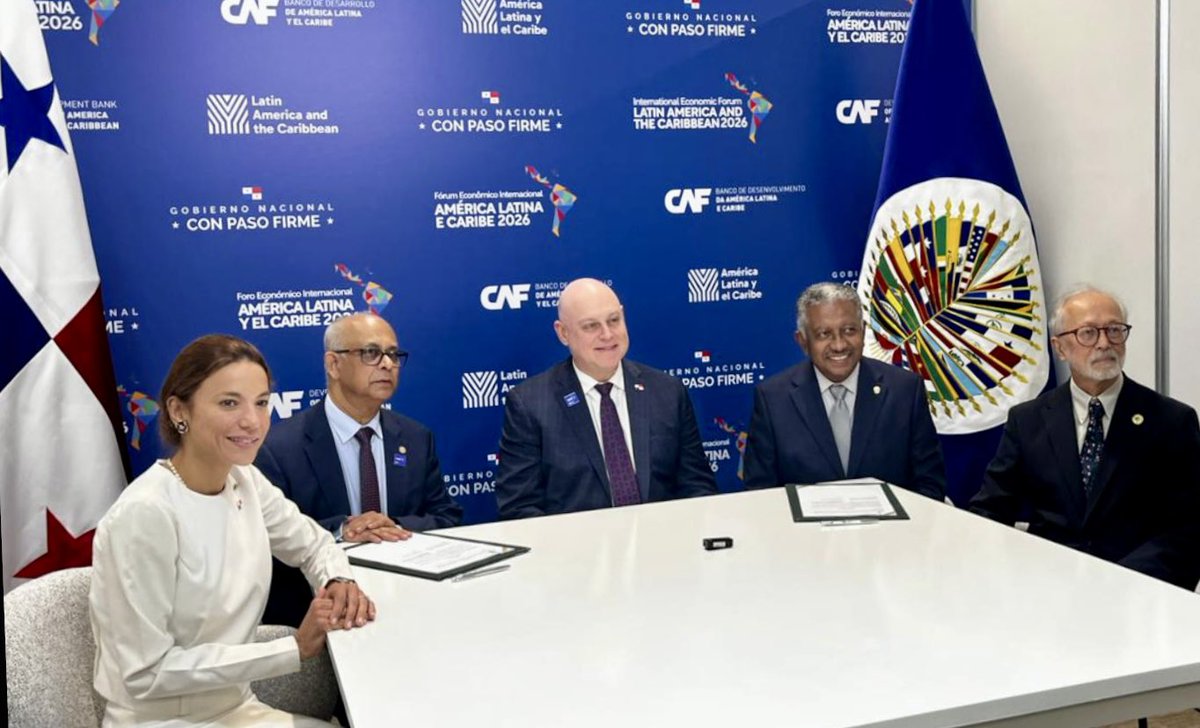 OEA_Desarrollo's tweet photo. Hoy @SG_OEA_OAS firmó un Acuerdo  con el Gobierno de Panamá @senacyt para designar @indicasat como Centro de Excelencia de la @OEA_oficial en biotecnología. El Acuerdo fortalece el papel de la OEA como referente hemiférico de cooperación y el liderazgo de Panamá en ciencia y tec. https://t.co/LV5oG1pAQm