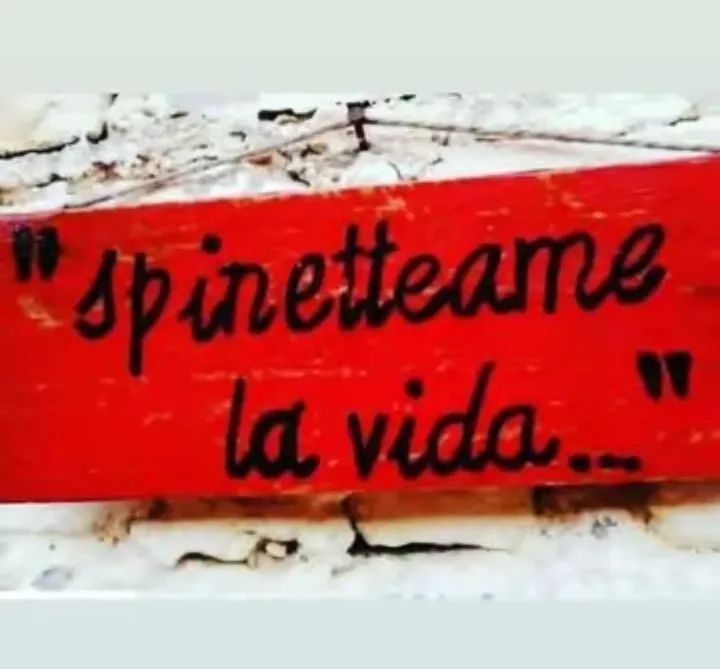 Ven aquí con tu dulce luz

#luisalbertospinetta