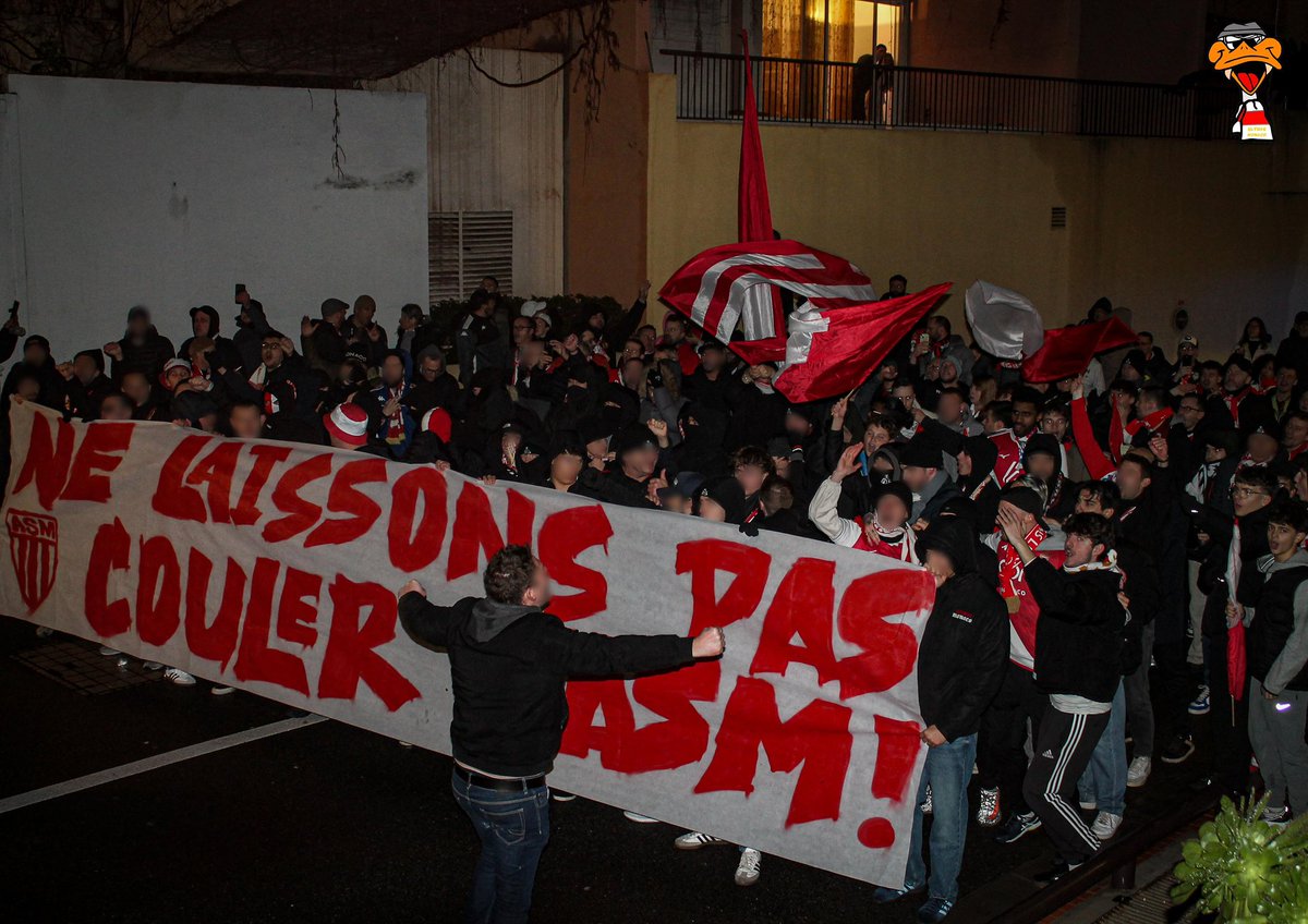 ULTRASMONACO94's tweet photo. MUNEGU - Juventus (LDC, J8) 2/5 https://t.co/QBHGZDnkNP