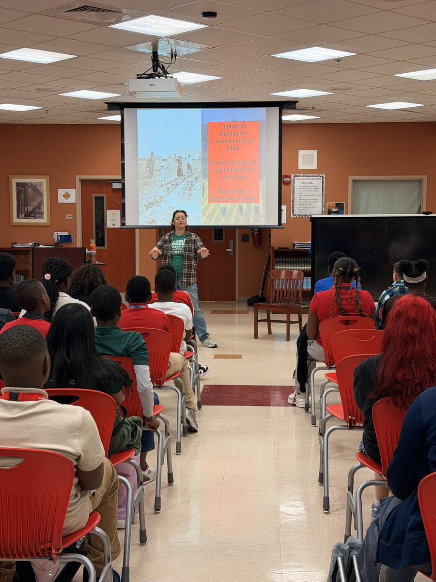 Congress Middle School tweet media