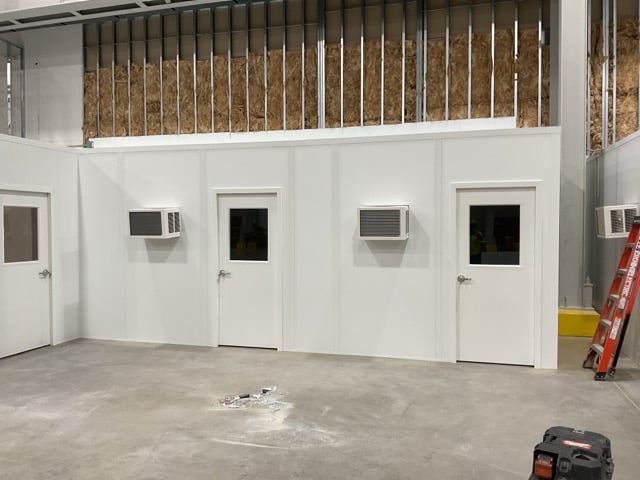 Cranston_MHEC's tweet photo. Flexible workspace solutions matter in manufacturing. This Panel Built modular office delivers a controlled, plant-floor workspace that installs quickly and adapts as needs change. 
#CMHEC #MaterialHandling #ModularOffices #OfficeSpace #Manufacturing #BuiltToWork #Engineering https://t.co/eNR8hCqUq8
