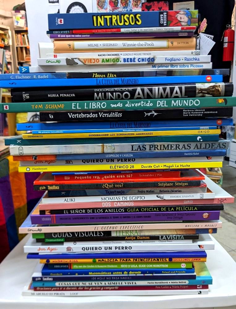 Word Up Community Bookshop/ Librería Comunitaria tweet media