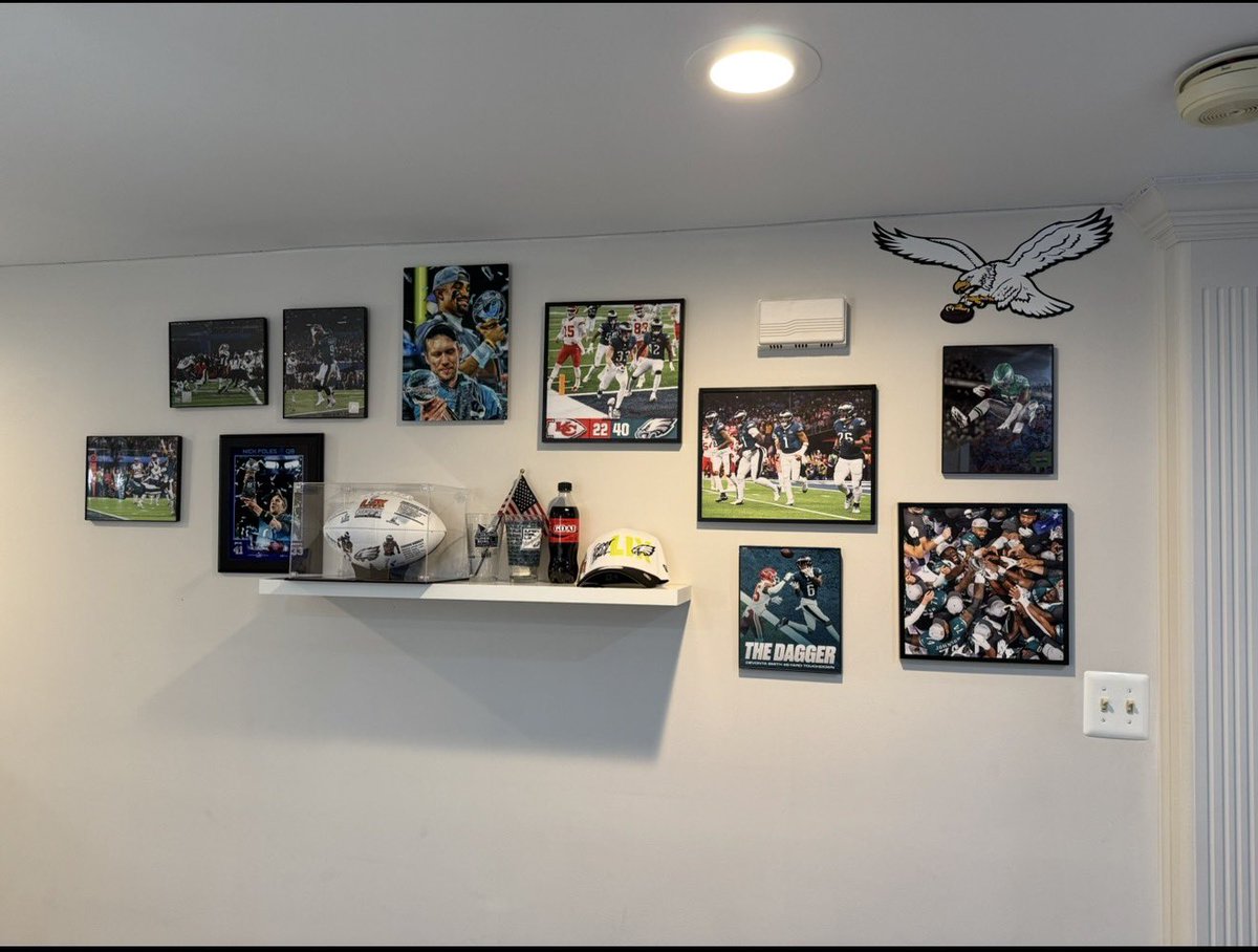 BhavyPOfficial's tweet photo. @aj_muse_ I stare at that pic every time I look at this wall in my basement 🦅 https://t.co/kCNmUQ8DTT