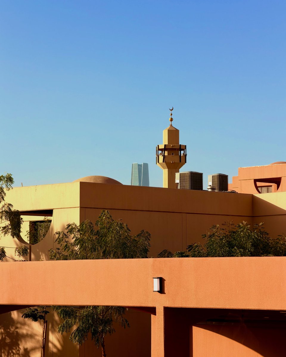 privatazi's tweet photo. -

إسكان وزارة الخارجية - الرياض حي المحمدية

Ministry of Foreign Affairs Housing - Riyadh, Al Muhammadiyah District https://t.co/lhtWT7F26i
