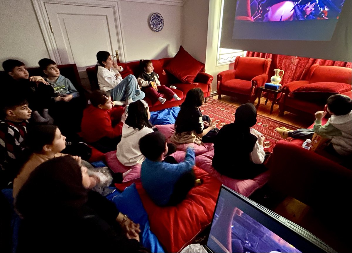 Kütüphanemizde düzenlenen animasyon film gösteriminde çocuklarımız keyifli ve eğlenceli bir zaman geçirdi.
Patlamış mısır eşliğinde gerçekleştirilen etkinliğimiz, çocukların yüzündeki tebessümle sona erdi. 😊

Katılım sağlayan tüm çocuklarımıza teşekkür ederiz.

<a href="/kygm/">Monirak Kygm</a>
<a href="/iktm34/">İstanbul İl Kültür ve Turizm Müdürlüğü</a>