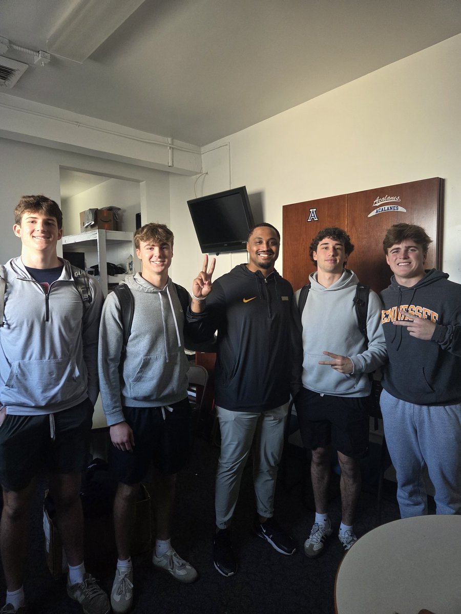 Joel (Coach Blue) Isaac tweet media